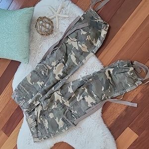 Joy Jeans Camouflage capris